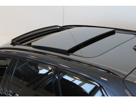 Volvo  XC60 T6 350PK Ultra Dark | Luchtvering | Getint Glas | B&W Audio | Massage ActivLease financial lease