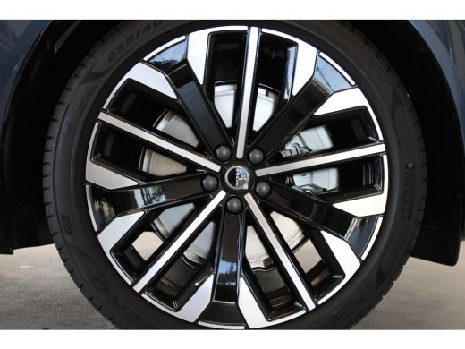 Volvo  XC60 T6 350PK Ultra Dark | Luchtvering | Getint Glas | B&W Audio | Massage ActivLease financial lease