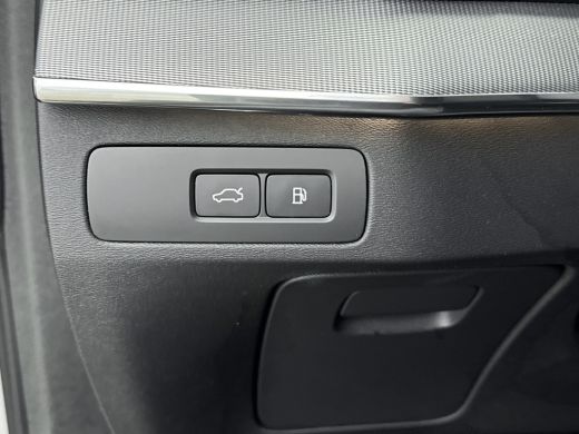 Volvo  XC90 2.0 T8 Recharge AWD Ultimate Dark | Trekhaak | Bower & Wilkins Audio | Gelamineerd Glas | Luchtve... ActivLease financial lease