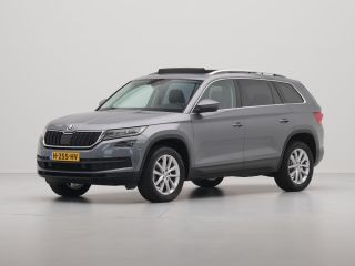 Skoda Kodiaq 1.5 150pk TSI DSG Limited Business Edition Panorama Navigatie Carplay Sideassist Stoelverwarming 275