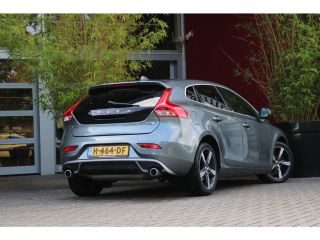 Volvo  V40 1.5 T3 Polar+ Sport | R-Design | Harman/Kardon | Panoramadak | Camera | Keyless