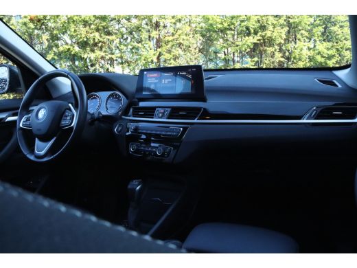 BMW X1 xDrive25e High Executive | Cruise Control | Panoramadak | Head-up | HiFi Audio | Stoelverwarming ... ActivLease financial lease
