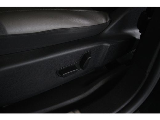 Citroën C5 Aircross 1.6 225-PK EAT8 AUTOMAAT Plug-in Hybrid Shine | LUXE UITVOERING | LEDEREN STOELEN | SCHUIFDAK | 3... ActivLease financial lease