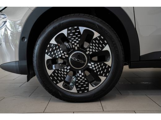 Fiat 600 1.2 Turbo 136PK Hybrid La Prima | Elektrische Achterklep | Leder | Stoel & Stuurverwarming | Came... ActivLease financial lease