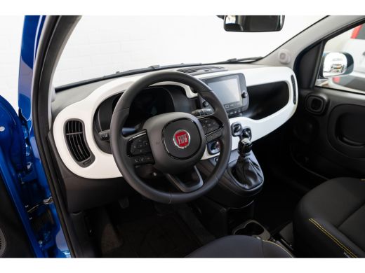 Fiat Panda 1.0 Hybrid Pandina | Apple Carplay & Android Auto | Parkeersensoren | Cruise Controle | Airco | ActivLease financial lease
