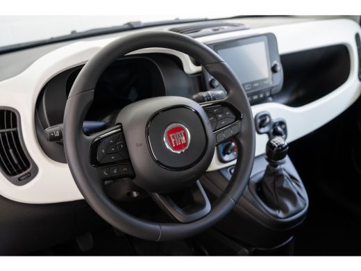 Fiat Panda 1.0 Hybrid Pandina | Apple Carplay & Android Auto | Parkeersensoren | Cruise Controle | Airco | ActivLease financial lease
