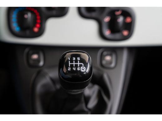 Fiat Panda 1.0 Hybrid Pandina | Apple Carplay & Android Auto | Parkeersensoren | Cruise Controle | Airco | ActivLease financial lease