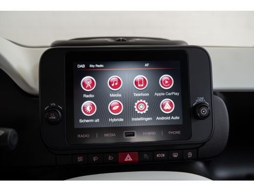 Fiat Panda 1.0 Hybrid Pandina | Apple Carplay & Android Auto | Parkeersensoren | Cruise Controle | Airco | ActivLease financial lease