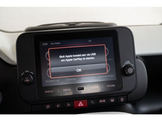 Fiat Panda 1.0 Hybrid Pandina | Apple Carplay & Android Auto | Parkeersensoren | Cruise Controle | Airco | ActivLease financial lease