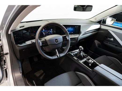 Opel Astra Sports Tourer 1.2 Turbo 110PK Business Edition | Navigatie | Camera | Stoel & Stuurverwarming | P... ActivLease financial lease