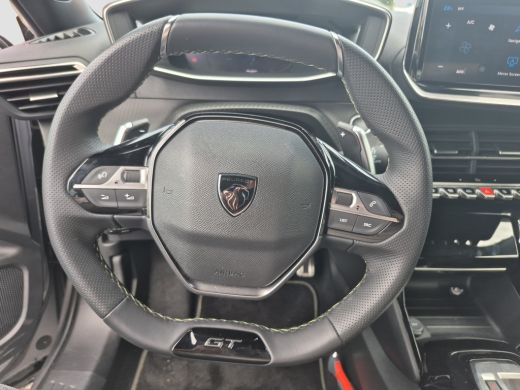 Peugeot 2008 1.2 Hybrid 136 GT | Achteruitrijcamera | Afwijkende dakkleur | DAB ontvanger ActivLease financial lease