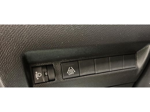 Peugeot 208 1.2 PureTech Blue Lease Active Stoelverwarming | Airco | DAB | Carplay | Centrale vergrendeling |... ActivLease financial lease