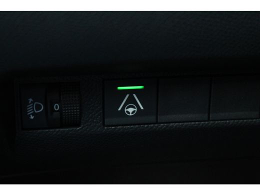 Peugeot 208 Hybrid 100 e-DCS6 Allure | Drive Assist | Camera | Adapt. Cruise | Carplay | Stoelverwarming | LE... ActivLease financial lease