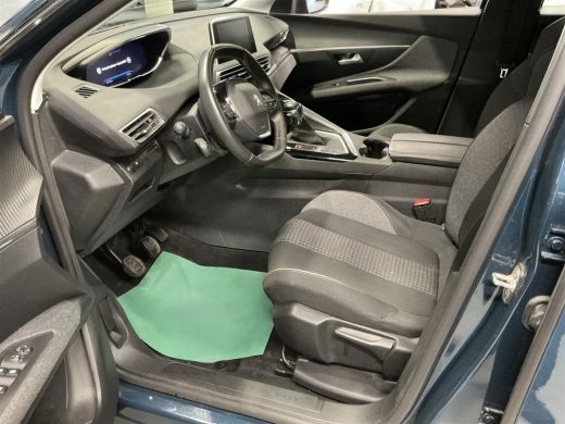 Peugeot 3008 1.2 PureTech Active Pack Camera | Afneembare Trekhaak | Climate Control | Stoelverwarming | Parke... ActivLease financial lease