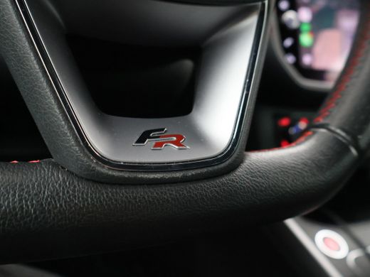 Seat Arona 1.0 TSI AUT. FR SPORT + ADAPTIVE CRUISE | CAMERA VIRTUAL COCKPIT | TREKHAAK | APPLE CARPLAY | LED... ActivLease financial lease