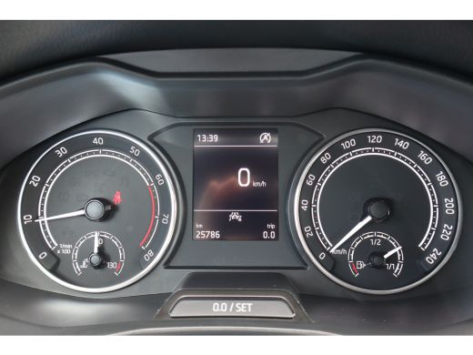 Skoda Scala 110PK 1.0 TSI Sport Business | Airco (automatisch) | Apple Carplay/Android Auto|telefoonintegrati... ActivLease financial lease