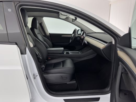 Tesla Model Y RWD 58 kWh [ 3-Fase ] {SOH-93%} (INCL-BTW) Aut. *PANO | AUTO-PILOT | LUXURY-LEATHER | TOP-VIEW | ... ActivLease financial lease