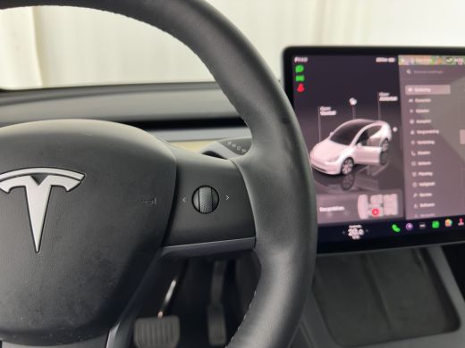 Tesla Model Y RWD 58 kWh [ 3-Fase ] {SOH-93%} (INCL-BTW) Aut. *PANO | AUTO-PILOT | LUXURY-LEATHER | TOP-VIEW | ... ActivLease financial lease