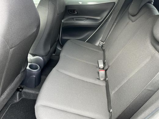 Toyota Aygo 1.0 VVT-i MT Pulse | Tarragon met zwart dak | Nieuw uit voorraad leverbaar | ActivLease financial lease