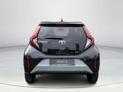 Toyota Aygo 1.0 VVT-i MT Pulse | Tarragon met zwart dak | Nieuw uit voorraad leverbaar | ActivLease financial lease