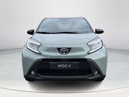 Toyota Aygo 1.0 VVT-i MT Pulse | Tarragon met zwart dak | Nieuw uit voorraad leverbaar | ActivLease financial lease