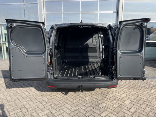 Volkswagen Caddy 2.0 TDI Comfort | 75 PK | Airco | Trekhaak | Cruise Control | Apple Carplay | PDC achter ActivLease financial lease