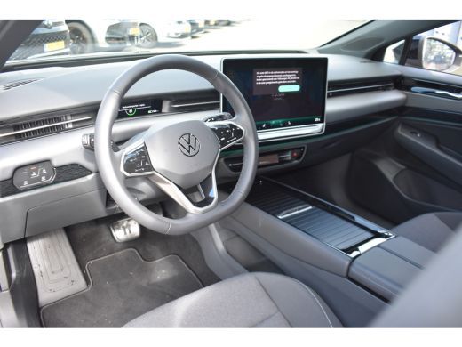 Volkswagen ID.7 286PK Limited Edition | TREKHAAK | BLACK PACK | STOELVERW. | 20 INCH | HUD | CAMERA ActivLease financial lease