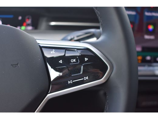 Volkswagen ID.7 286PK Limited Edition | TREKHAAK | BLACK PACK | STOELVERW. | 20 INCH | HUD | CAMERA ActivLease financial lease