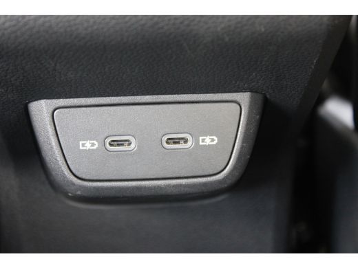 Volkswagen Taigo 1.0 TSI Life | Achterbank in delen neerklapbaar | Airco | Armsteun voor ActivLease financial lease