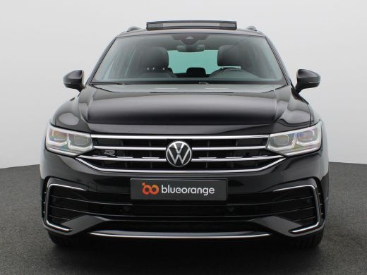 Volkswagen Tiguan 1.4 TSI eHybrid R-Line Business 245PK DSG Panorama Dak, Trekhaak, Achterruitrijamera, Elektr. Ach... ActivLease financial lease