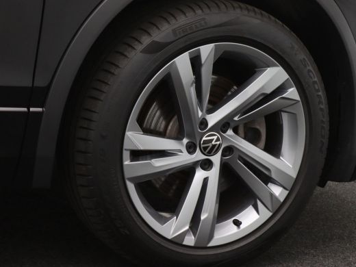 Volkswagen Tiguan 1.4 TSI eHybrid R-Line Business 245PK DSG Trekhaak, Achterruitrijamera, Elektr. Achterklep, Virtu... ActivLease financial lease