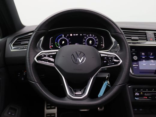 Volkswagen Tiguan 1.4 TSI eHybrid R-Line Business 245PK DSG Trekhaak, Achterruitrijamera, Elektr. Achterklep, Virtu... ActivLease financial lease