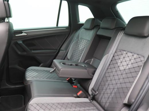 Volkswagen Tiguan 1.4 TSI eHybrid R-Line Business 245PK DSG Trekhaak, Achterruitrijamera, Elektr. Achterklep, Virtu... ActivLease financial lease