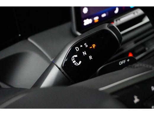 Volkswagen Tiguan R-line 1.5 eHybrid 272 pk 6-DSG | Panoramadak | Wegklapbare trekhaak | Dodehoek | ActivLease financial lease