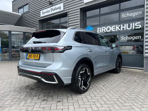 Volkswagen Tiguan R-line 1.5 eHybrid 272 pk 6-DSG | Panoramadak | Wegklapbare trekhaak | Dodehoek | ActivLease financial lease