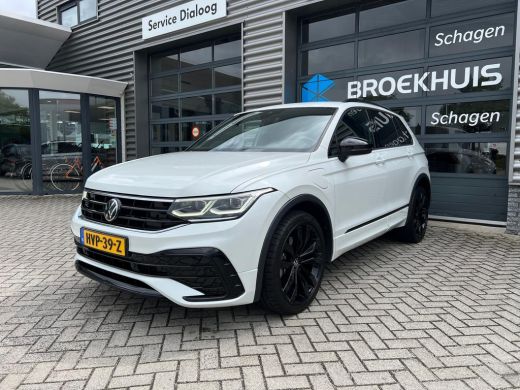 Volkswagen Tiguan R-Line Business 1.4 TSI 245 pk eHybrid 6-DSG | Achteruitrijcamera | Airco (automatisch) | Buitens... ActivLease financial lease