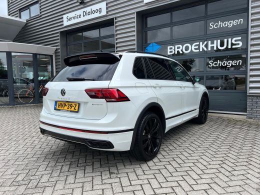 Volkswagen Tiguan R-Line Business 1.4 TSI 245 pk eHybrid 6-DSG | Achteruitrijcamera | Airco (automatisch) | Buitens... ActivLease financial lease