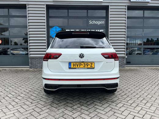 Volkswagen Tiguan R-Line Business 1.4 TSI 245 pk eHybrid 6-DSG | Achteruitrijcamera | Airco (automatisch) | Buitens... ActivLease financial lease