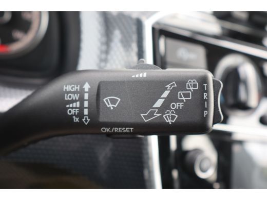 Volkswagen up! 65PK 1.0 | Airco | LED dagrijverlichting | Rijstrooksensor ActivLease financial lease