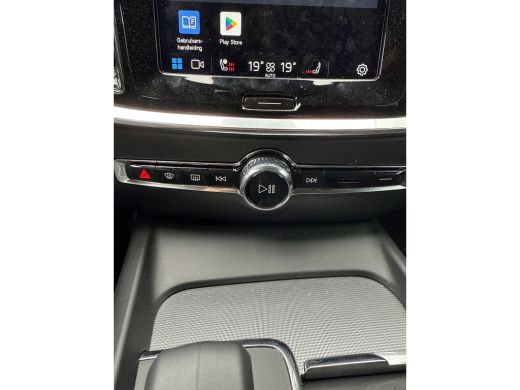 Volvo  V60 B3 Essential Edition | Trekhaak | Adaptive Cruiscontrol | PDC V+A+Camera | Stoel + Stuurverwarmin... ActivLease financial lease
