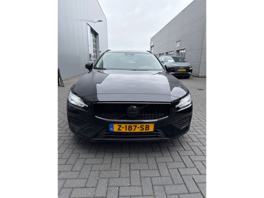 Volvo  V60 B3 Essential Edition | Trekhaak | Adaptive Cruiscontrol | PDC V+A+Camera | Stoel + Stuurverwarmin... ActivLease financial lease