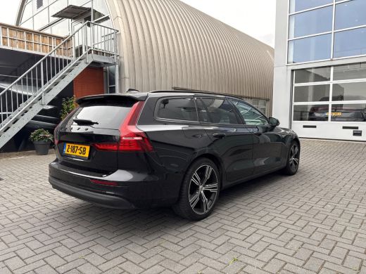 Volvo  V60 B3 Essential Edition | Trekhaak | Adaptive Cruiscontrol | PDC V+A+Camera | Stoel + Stuurverwarmin... ActivLease financial lease