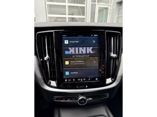 Volvo  V60 B3 Essential Edition | Trekhaak | Adaptive Cruiscontrol | PDC V+A+Camera | Stoel + Stuurverwarmin... ActivLease financial lease