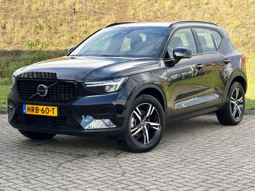 Volvo XC40 B4 197PK Plus Dark | Trekhaak | Climate Pack | Power Seats | BLIS | Verw. voorruit Volvo XC40 B4 197PK Plus Dark | Trekhaak | Climate Pack | Power Seats | BLIS | Verw. voorruit
