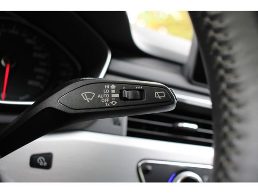 Audi A4 Avant 40 TFSI 190PK SPORT S-LINE | NL-AUTO! | DEALER OH! | LEDER / ALCANTARA | ALL-SEASON BANDEN ... ActivLease financial lease