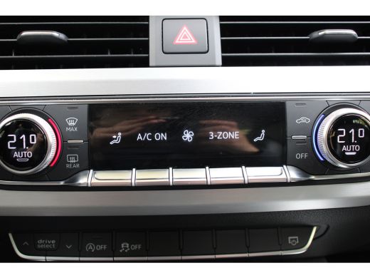 Audi A4 Avant 40 TFSI 190PK SPORT S-LINE | NL-AUTO! | DEALER OH! | LEDER / ALCANTARA | ALL-SEASON BANDEN ... ActivLease financial lease