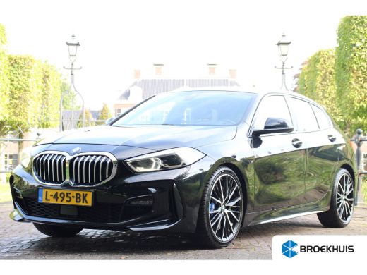 BMW 1 Serie 118i M-SPORT | NL-AUTO! | 1 EIGENAAR! | DEALER OH! | LEDER | STOELVERARMING | 19" LMV | NAVI | CL... BMW 1 Serie 118i M-SPORT | NL-AUTO! | 1 EIGENAAR! | DEALER OH! | LEDER | STOELVERARMING | 19" LMV | NAVI | CL...