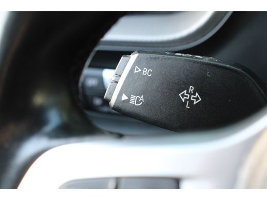 BMW 1 Serie 118i M-SPORT | NL-AUTO! | 1 EIGENAAR! | DEALER OH! | LEDER | STOELVERARMING | 19" LMV | NAVI | CL... ActivLease financial lease