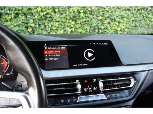 BMW 1 Serie 118i M-SPORT | NL-AUTO! | 1 EIGENAAR! | DEALER OH! | LEDER | STOELVERARMING | 19" LMV | NAVI | CL... ActivLease financial lease