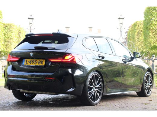 BMW 1 Serie 118i M-SPORT | NL-AUTO! | 1 EIGENAAR! | DEALER OH! | LEDER | STOELVERARMING | 19" LMV | NAVI | CL... ActivLease financial lease